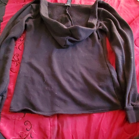 Size small rue21 sweater. - Picture 3 of 3